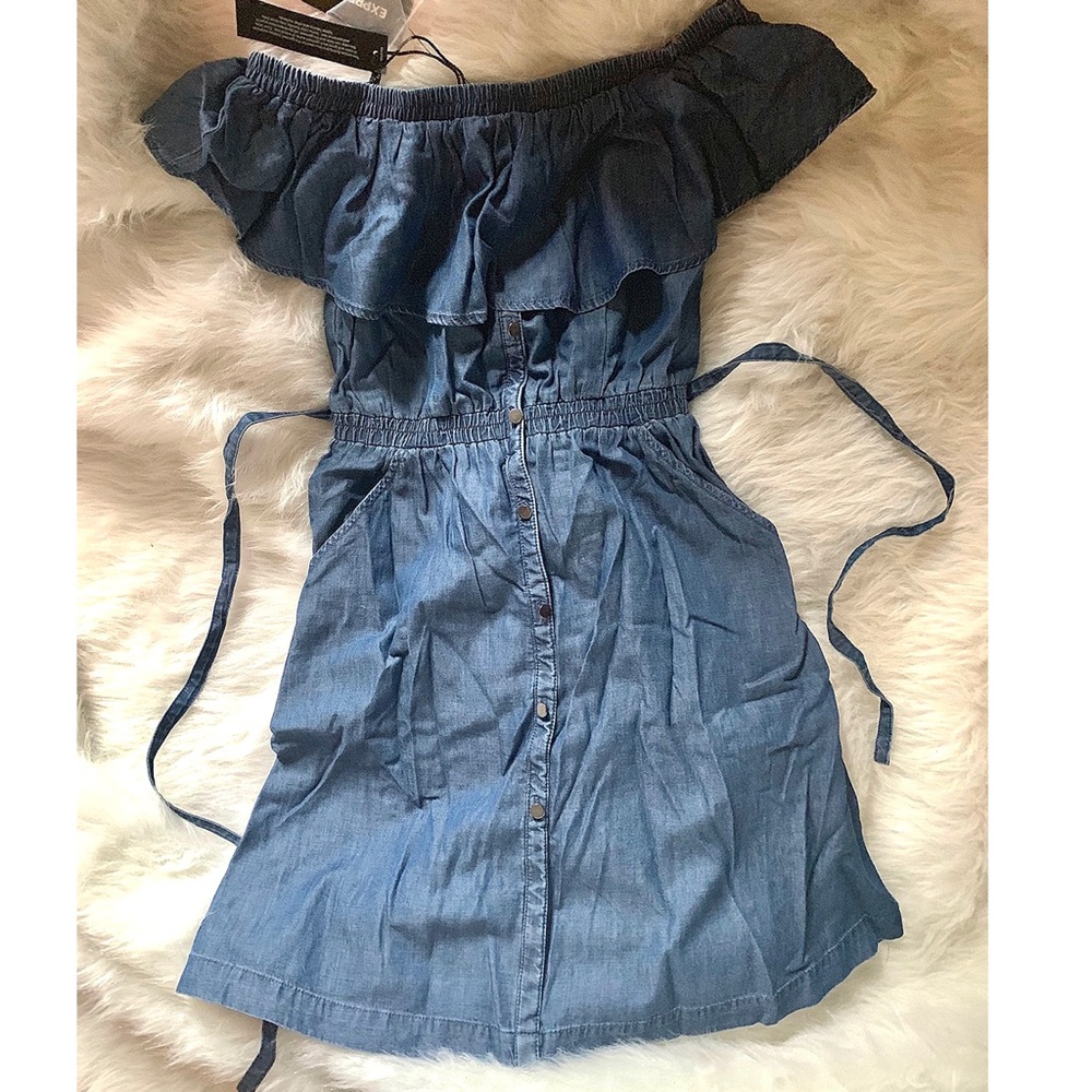 Denim off the shoulder ruffle dress w/ pockets